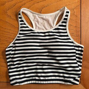 BORN PRIMITIVE CROP TOP SIZE L